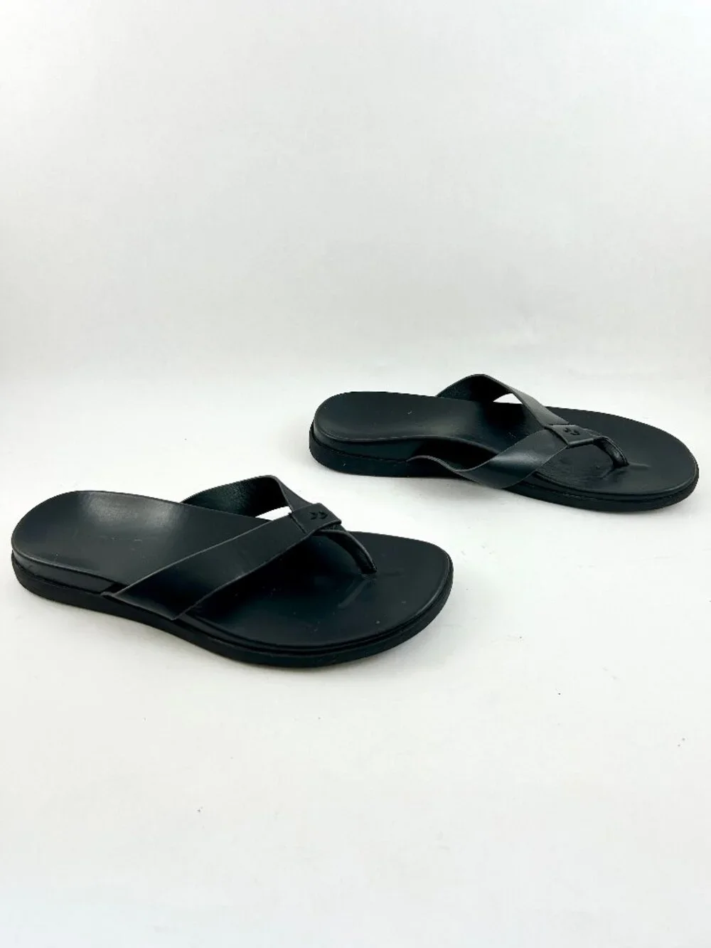 VIONIC Men's Elijah Leather Thong Flip Flop Sandals in Black 10